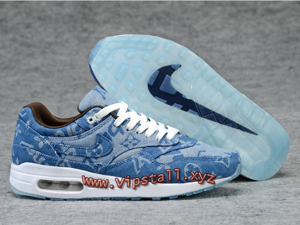 nike air max 1 supreme